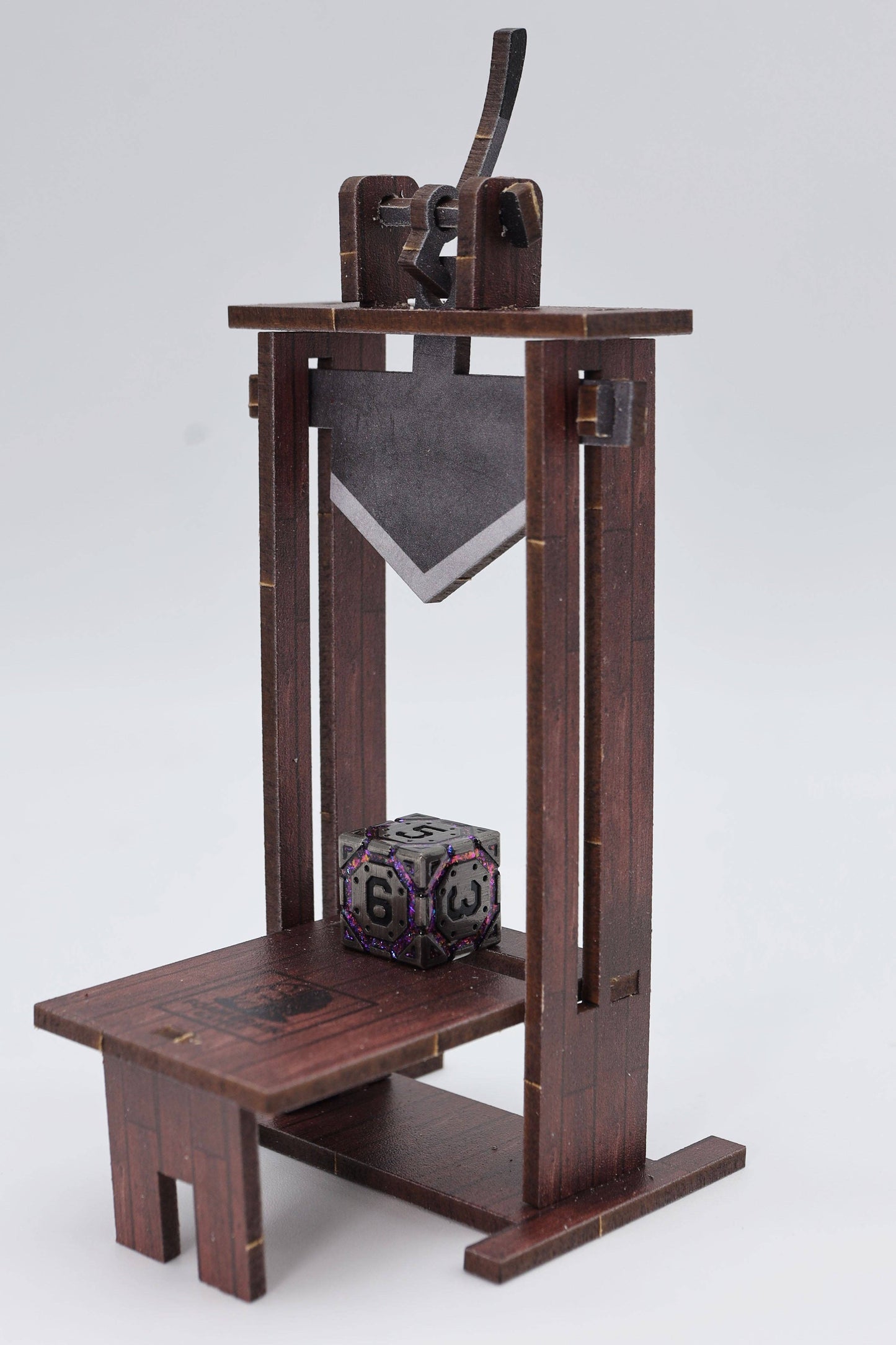 Flat Pack Toys: Dice Guillotine